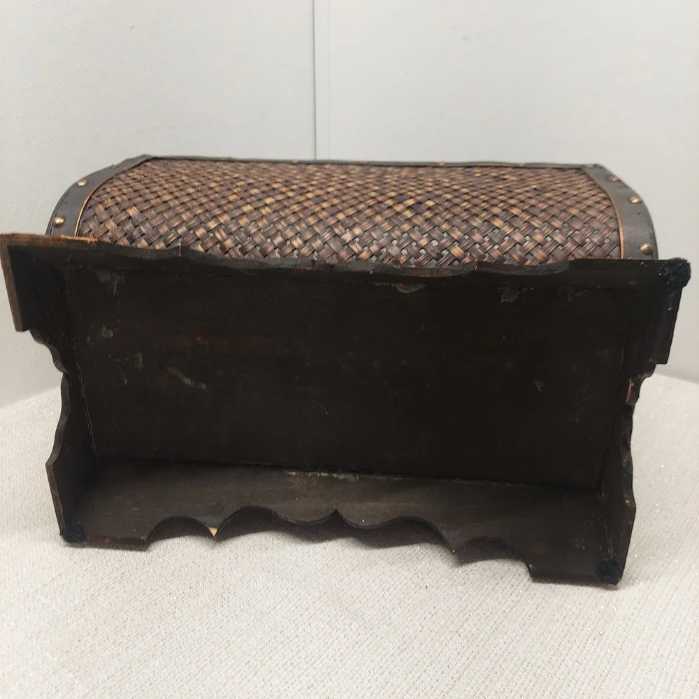 Large Wood Woven Wicker Ratan Magazine Rack Brown Metal Studded Floor Caddy